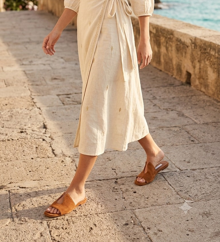 cutout suede slide